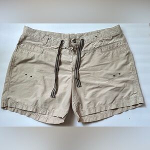 Columbia Women's Omni-Shade Khaki Shorts - XL